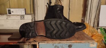 ecco обувь: Мужской кожаный сапоги от ecco 45 размер за 500 сом б/у