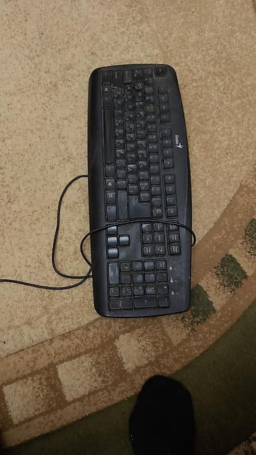hp monoblok: Ikisi birlikdə 40 azn HP LP1908w monitor + Genius klaviatura seti - — 3