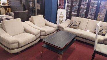 Masa və oturacaq dəstləri: Qonaq otağı üçün, Yeni, Açılmayan, Oval masa, 8 stul — 10