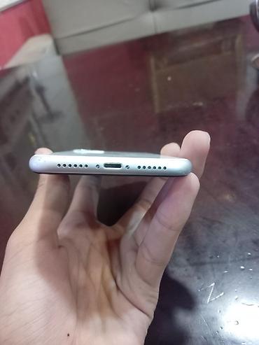 hisense as 12hr4svdtu1: IPhone 11, Ağ, Face ID — 3