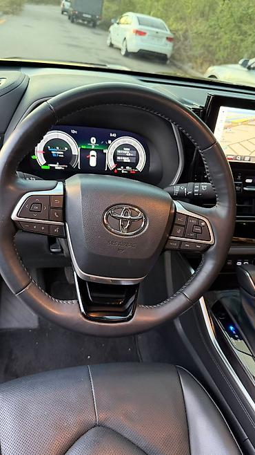 Унаа сатуу: Toyota Grand Highlander: 2023 г., 2.5 л, Автомат, Гибрид — 10