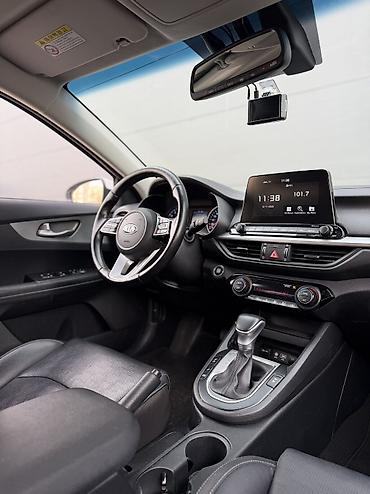 Kia: Kia K3: 2019 г., 1.6 л, Вариатор, Бензин, Седан — 9