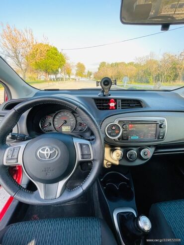 Toyota: Toyota Yaris: 1 l. | 2011 έ. Χάτσμπακ — 14