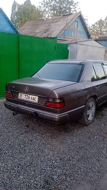 Mercedes-Benz W124: 1989 г., 2.5 л, Бензин, Седан