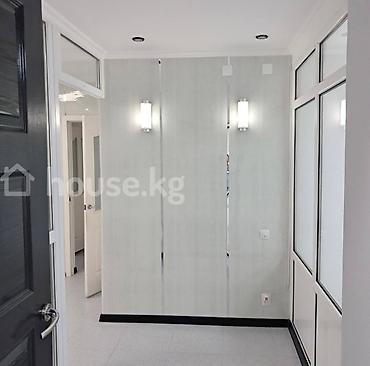 Аренда офисов: Аренда офисов, 90 м², В жилом комплексе, С отдельным сан узлом, С отдельной кухней, С отдельным входом — 7