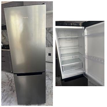 Indesit ikikameralı soyuducu, aşağıda dondurucu bölmə, yuxarıda