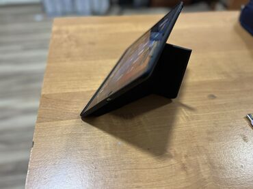 Планшеты: Планшет, Apple, память 128 ГБ, Wi-Fi, Б/у, цвет - Серебристый — 10