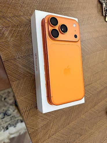 Apple iPhone: IPhone 17 Pro, Б/у, 256 ГБ, Оранжевый, Защитное стекло, Чехол, Коробка, 100 % — 1