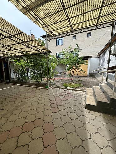 Продажа коттеджей и домов: Продается дом🏡 📍Юнусалиева/Ахунбаева ▪️Площадь дома 62м² ▪️Участок — 2