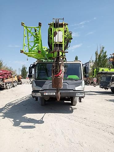 35 тонна кран 2019 44 м Автокран Zoomlion (серия QY) на шасси 8x4 at lalafo.kg 35 тонна кран 2019 44 м Автокран Zoomlion (серия QY) на шасси 8x4
