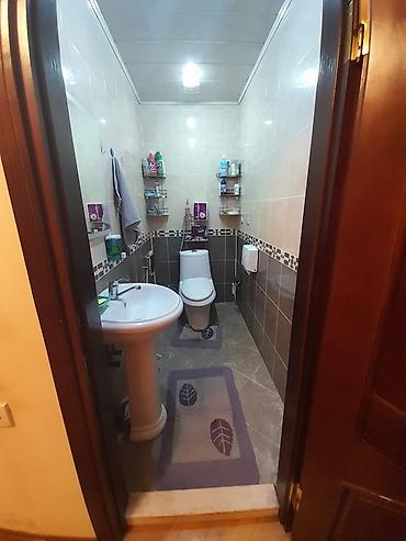 platin satışı: Gənclik metrosuna yaxın, Ayna Sultanova heykəli və İstanbul NS — 3