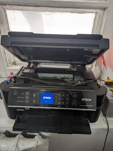 Принтеры: Продаю принтер Epson PX650