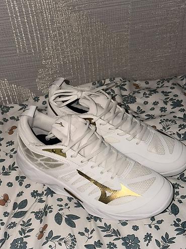 кроссовки ecco мужские: Мужские кроссовки, 42, Mizuno, Новый, цвет - Белый — 1