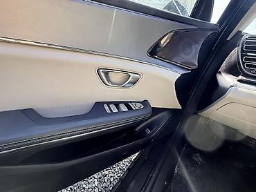 BYD: BYD E9: 2021 г., Седан — 7