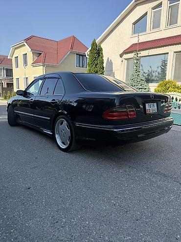 x class: Mercedes-Benz E-Class: 2002 г., 4.3 л, Автомат, Бензин, Седан — 2