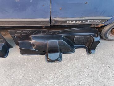 Auto delovi: Obloga stranice zadnje Lada 21213,21214 Niva br.5. Polovne, ocuvane — 6