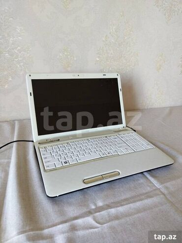 Masaüstü kompüterlər və iş stansiyaları: İşlənmiş Toshiba, 15 ", Intel Core i3, 1 TB, Ünvandan götürmə
