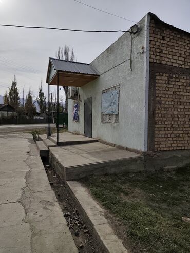 продаю дом ак ордо 2: Сдаю Магазин, Отдельностоящий магазин, 120 м² Не действующий, С оборудованием, С ремонтом, Электричество, Отдельный вход