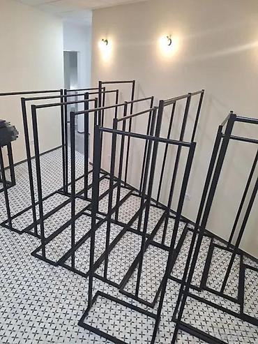 antikne komode: ŠTENDERI ZA BUTIKE IZRADA PO MERI | Opremanje butika Izrada po meri — 10