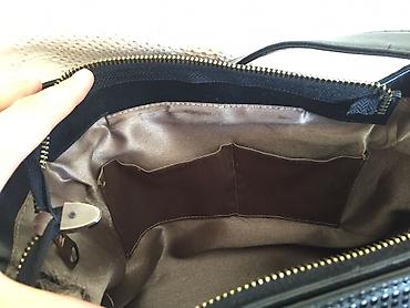 Другие сумки: Чёрная сумка из эко-кожи Состояние 8/10, брали за 3500, отдаём за 500 at lalafo.kg — 7 Другие сумки: Чёрная сумка из эко-кожи Состояние 8/10, брали за 3500, отдаём за 500 — 7