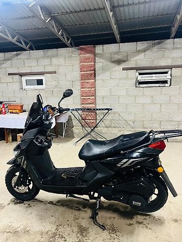 манипулятор бостери: Скутер Boss 150cc, черный - Двигатель: 4‑тактный карбюраторный, 50 — 2