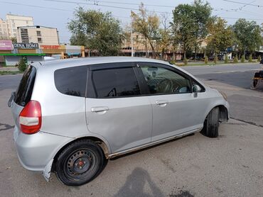 хонда сивик леви руль автамат хежибек серебристый: Honda Fit: 2002 г., 1.3 л, Вариатор, Бензин, Хэтчбэк