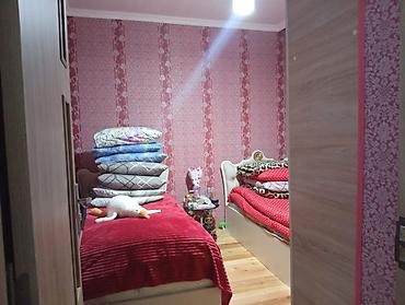 kiraye evler 4 cu mikrorayon: 2 otaqlı mənzil – mətbəx-studiya, qonaq otağı, yataq otağı və sanuzel — 3