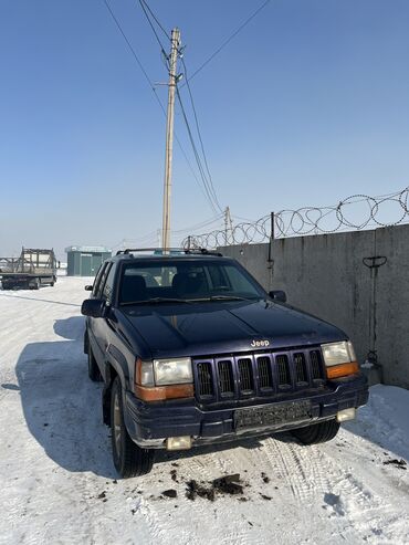 подкачки: Автомобиль Jeep Grand Cherokee 1997 Limited, объем двигателя 5.2