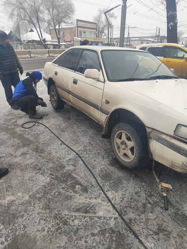 Mazda: Mazda 626: 1989 г., 0.2 л, Механика, Бензин, Хэтчбэк