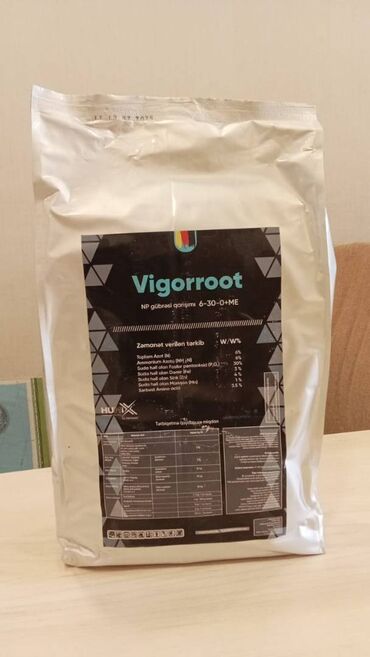 Bitkilər: Vigorroot NP Gübrə qarışımı Kök əmələgəlmə hormanlarını tərkibində