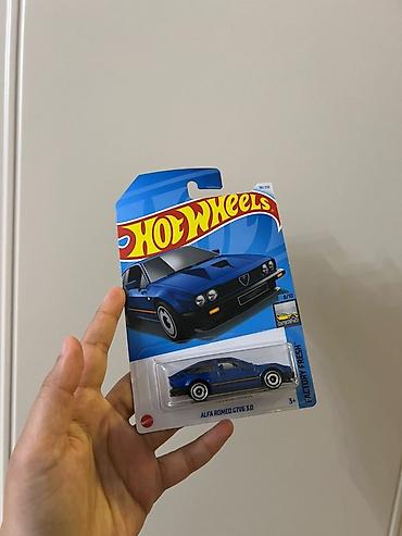 Hot Wheels die-cast kolleksiya maşınları – 1:64 miqyas Dəst tərkibi