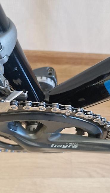 crolan bicycle: Yol velosipedi – Kross Vento 8.8kg. (şosse). Əla vəziyyətdədir. Simano — 4