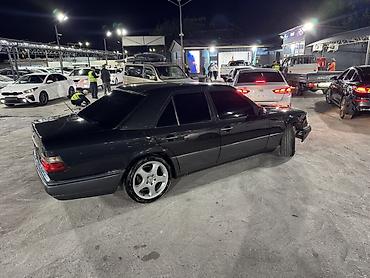 задний плафон мерс 124: Mercedes-Benz W124: 1993 г., 2.2 л, Механика, Бензин, Седан — 2