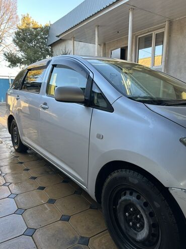 Toyota: Toyota WISH: 2005 г., 2 л, Вариатор, Бензин, Универсал — 5