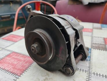 Auto delovi: Alternator Lada 2107 Riva, Lada 2121 Niva 1.6 br.1 . Polovno, ocuvano — 1