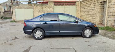 Honda: Honda Civic: 1.3 l | 2008 il Sedan — 4