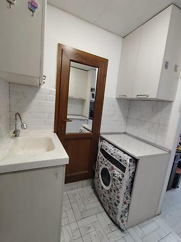 Köhnə tikili: Sumqayıt, Studiya, Köhnə tikili, 27 kv. m — 2