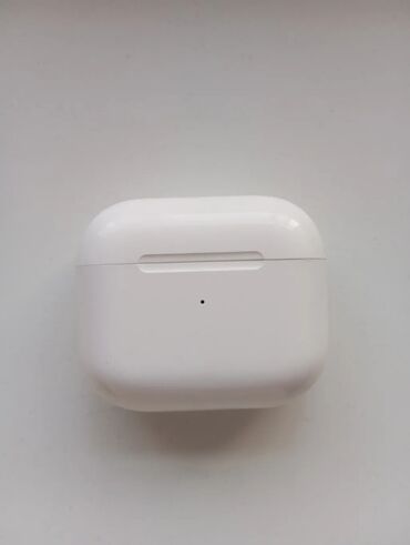 чехол на аирподс 3: Вкладыши, Apple, Новый, Беспроводные (Bluetooth), Классические