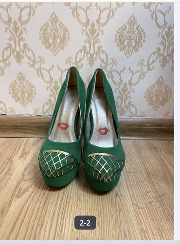 туфли новая не разу не одевала: Туфли, Размер: 37, цвет - Зеленый, Новый