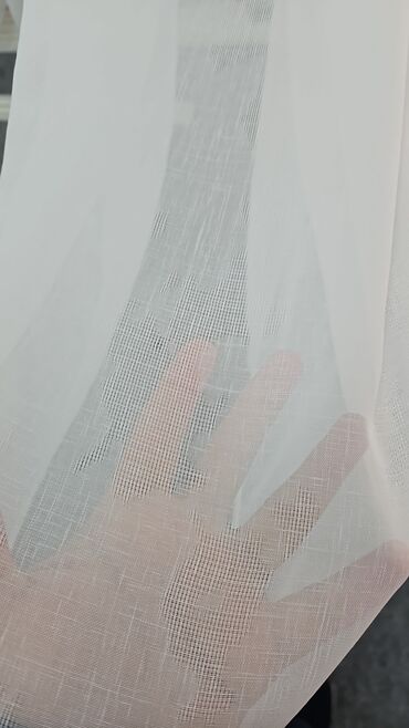 Pərdə və tüllər: Ağ rəngli tül pərdə parçası - Material: nazik, yüngül, şəffaf tül — 4