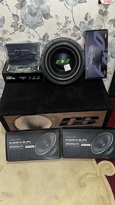 monobloklar: DB Apocalypse avtomobil audio dəsti Komplektin tərkibi: - Subwoofer — 1