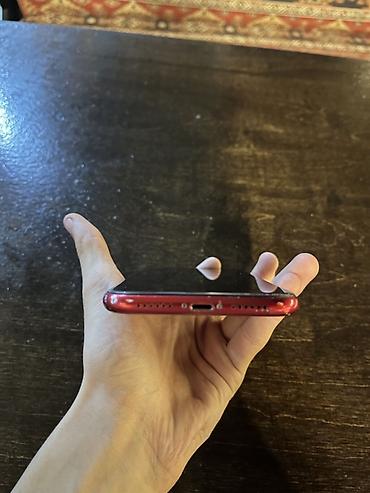 barter ayfon: IPhone Xr, Qırmızı, Qırıq, Face ID — 2