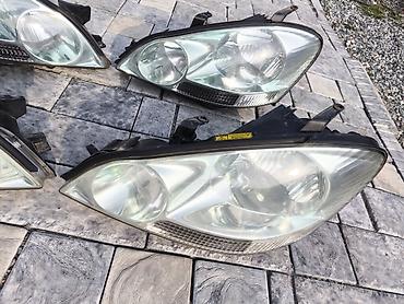 Передние фары: Комплект передних фар Toyota — 4