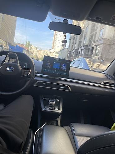 е 2 машина: BYD E2: 2022 г., Электромобиль, Хэтчбэк — 5