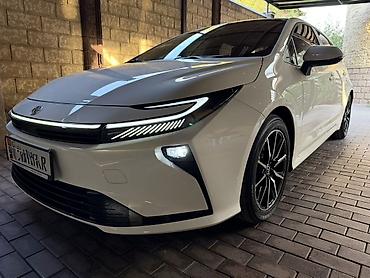 b y d: Toyota Corolla: 2026 г., 1.8 л, Вариатор, Гибрид, Седан — 1
