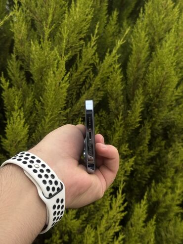 Apple iPhone: IPhone 13 Pro Max, 128 GB, Sierra Blue, Face ID — 17