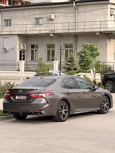Toyota: Toyota Camry: 2019 г., 2.5 л, Автомат, Бензин, Седан — 2
