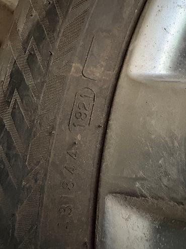 Шины: Продаю диски с зимними шипованными шинами от LX 570. Диски без варок и — 13