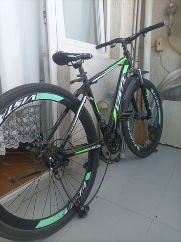Velosiped aksesuarları: 29 vista velosiped sadece arxa skorusu qiriqdir oda 10-15manatliq
