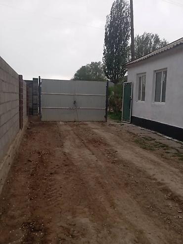 Продажа коттеджей и домов: Кочкор районунан чон там сатылат. Кара- тоо айылы райондон 2,5 км — 6